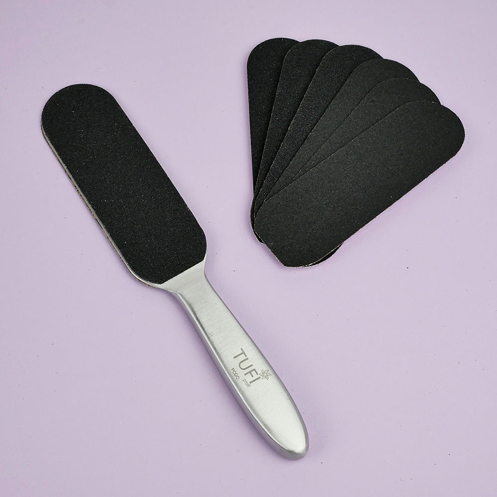 Elegants 180 grit podo instruments nevainojamai ādas kopšanai un greznai sajūtai.