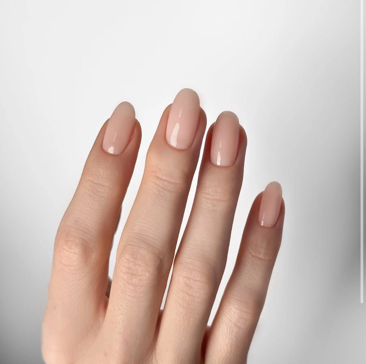 Lumore Hard rubber base “CHIC” 15ml - ilnail.com