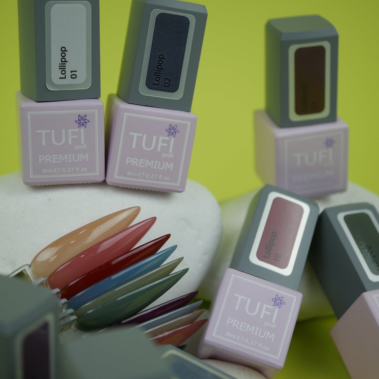 Lillipop - Lollipop gēllaku kolekciju veido maigi toņi, kas atgādina krāsainas ledenes.