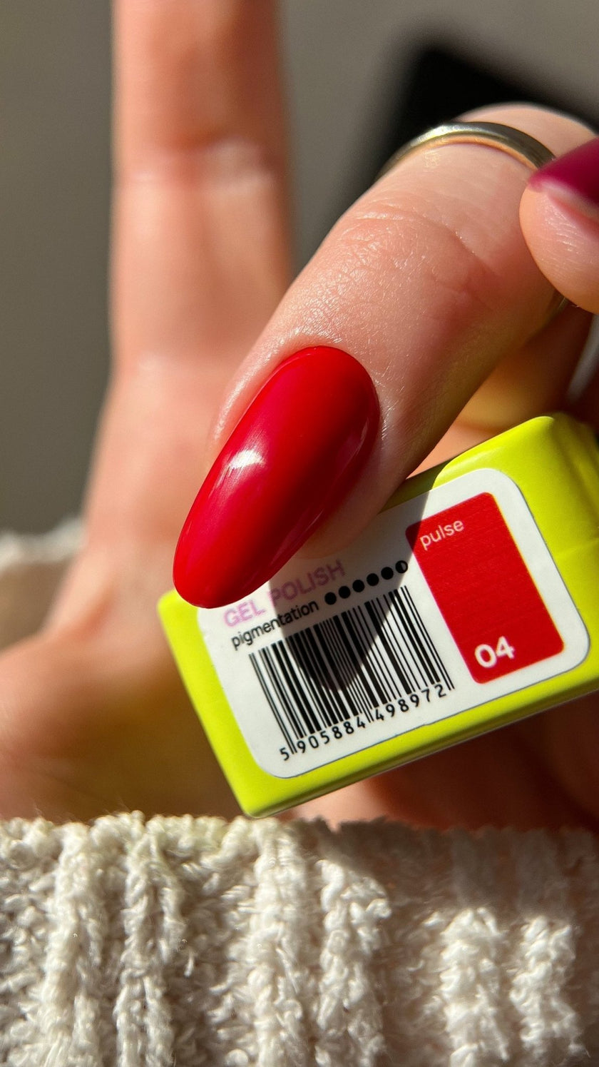 Gel polish TUFI profi REDLINE 04 Pulse classic red 10ml - ilnail.com