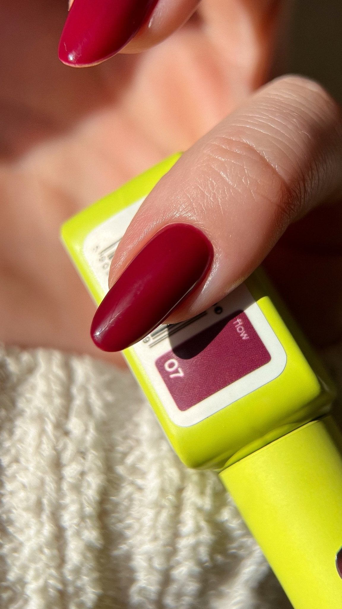 Gel polish TUFI profi REDLINE 07 Flow dark burgundy 10ml - ilnail.com